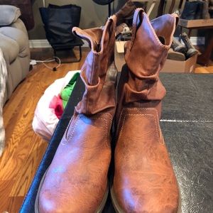 Women's boots